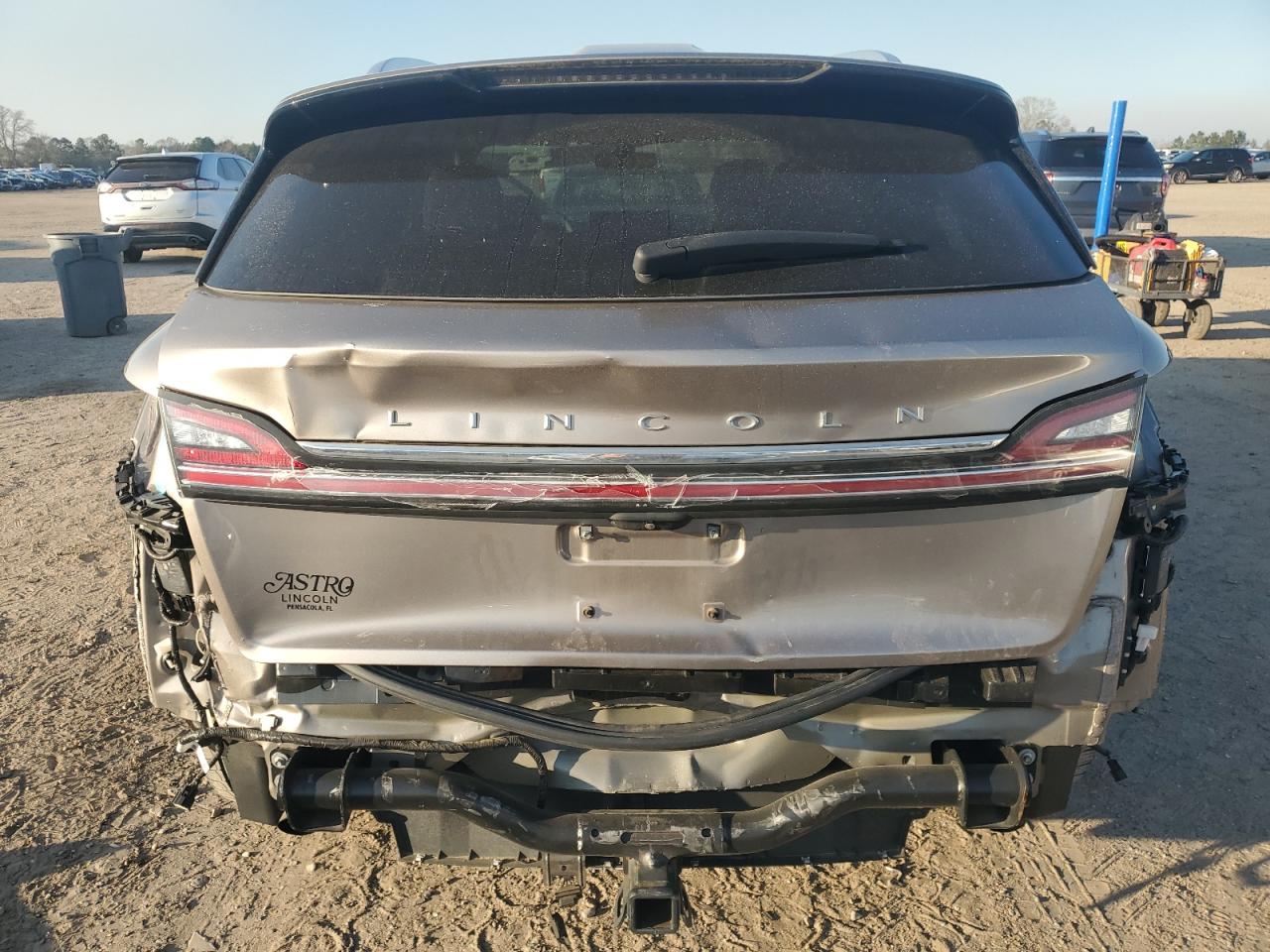 2021 Lincoln Nautilus VIN 2LMPJ6K96MBL01032 Copart auction photo, rear end damage thumbnail 6