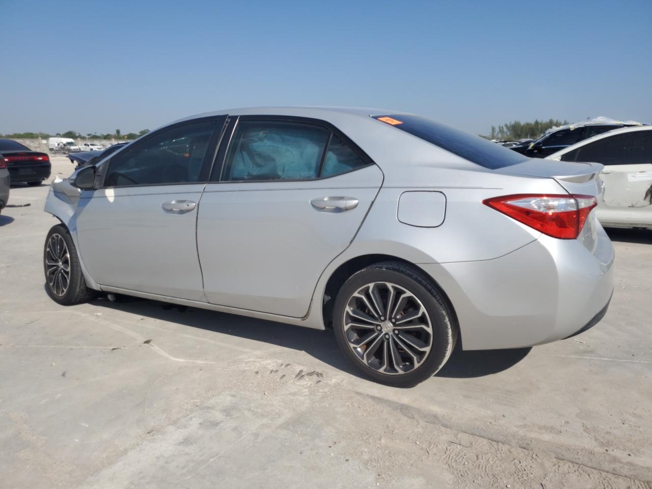 2015 Toyota Corolla VIN 5YFBURHE6FP305146 Copart auction photo, front end damage thumbnail 2