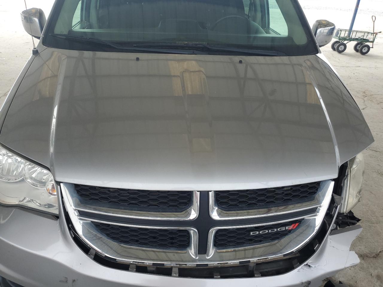 2016 Dodge Caravan VIN 2C4RDGCG8GR250244 Copart auction photo, front end / minor dent/scratches damage thumbnail 14