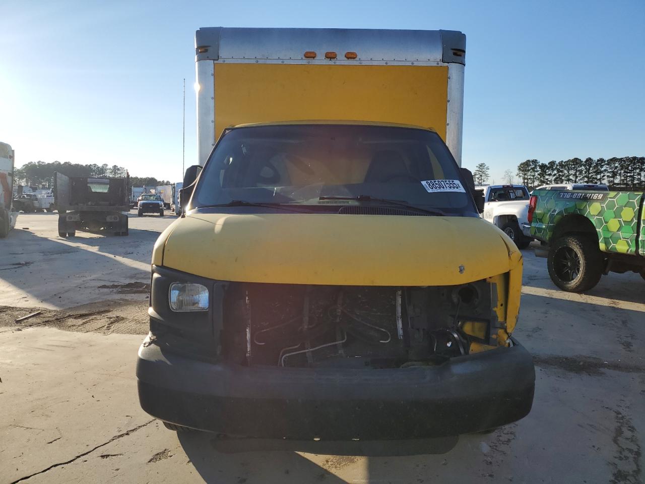2011 GMC Savana VIN 1GD374CG1B1906093 Copart auction photo, front end damage thumbnail 5