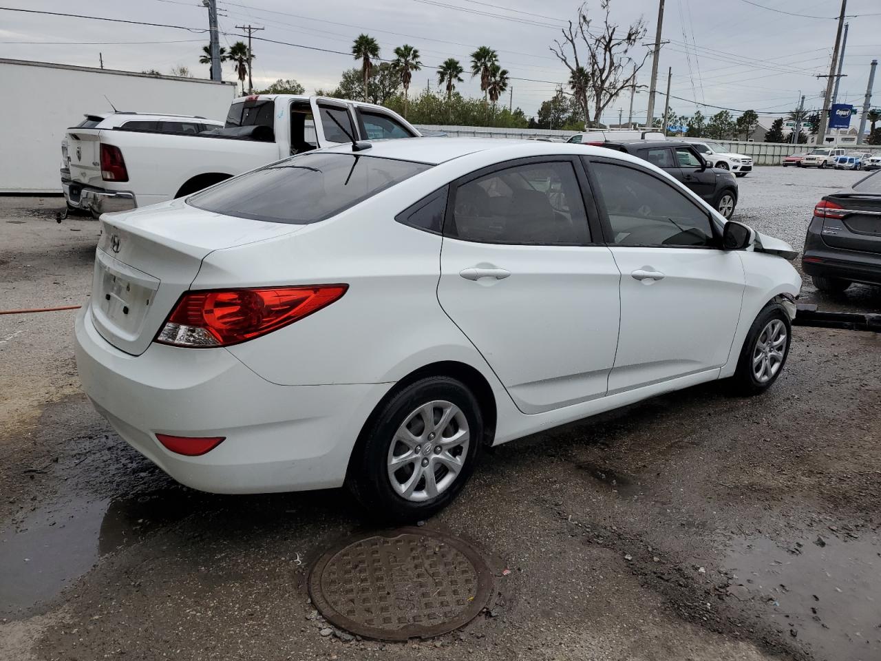 2014 Hyundai Accent VIN KMHCT4AE3EU715940 Copart auction photo, front end damage thumbnail 3