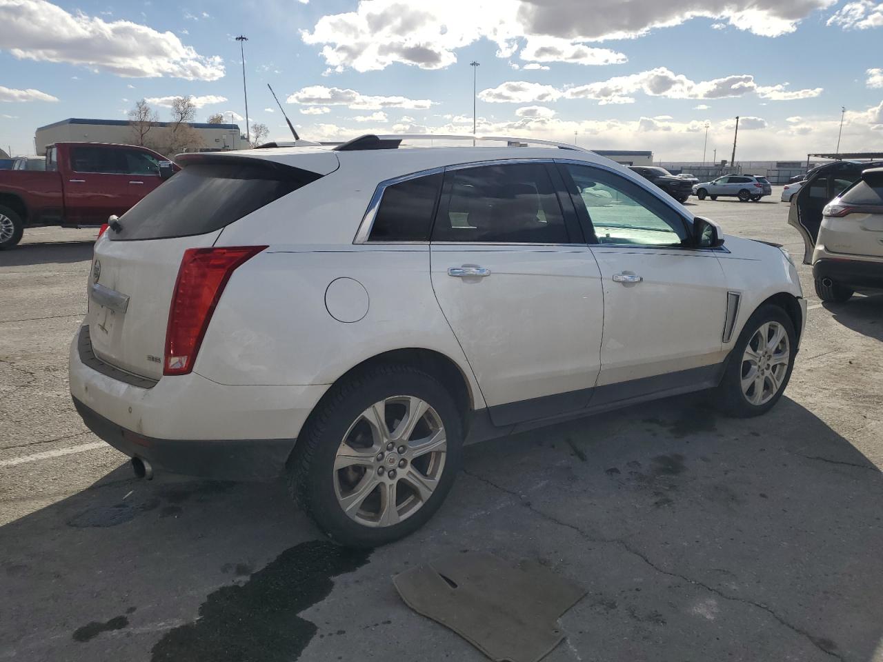 2013 Cadillac SRX VIN 3GYFNDE37DS543134 Copart auction photo, front end damage thumbnail 3