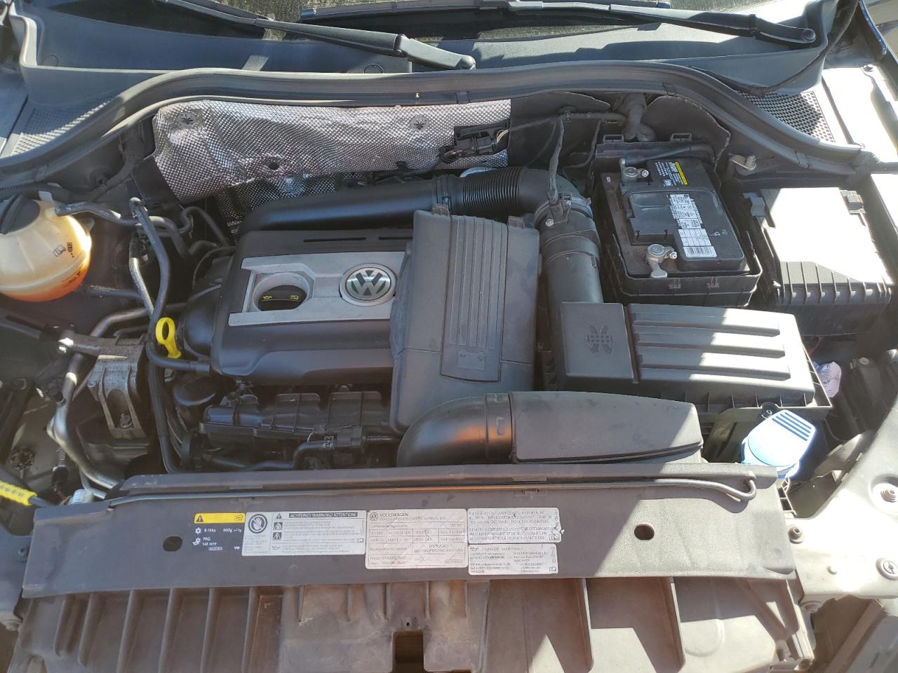 2017 Volkswagen Tiguan VIN WVGBV7AX6HK027911 Copart auction photo, front end damage thumbnail 12