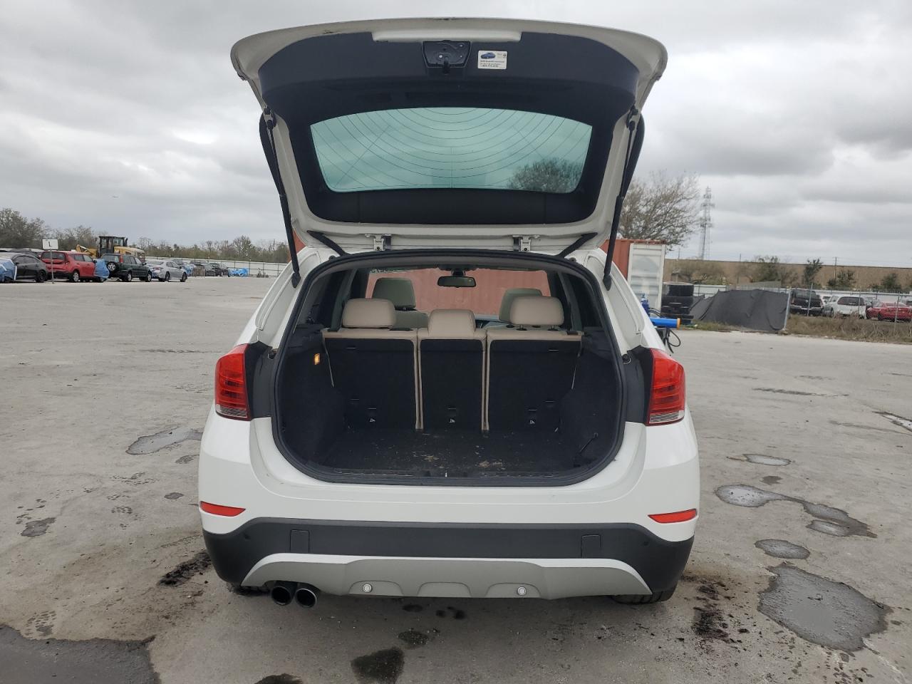 2015 BMW X1 VIN WBAVM1C54FVW56864 Copart auction photo, front end / side damage thumbnail 6