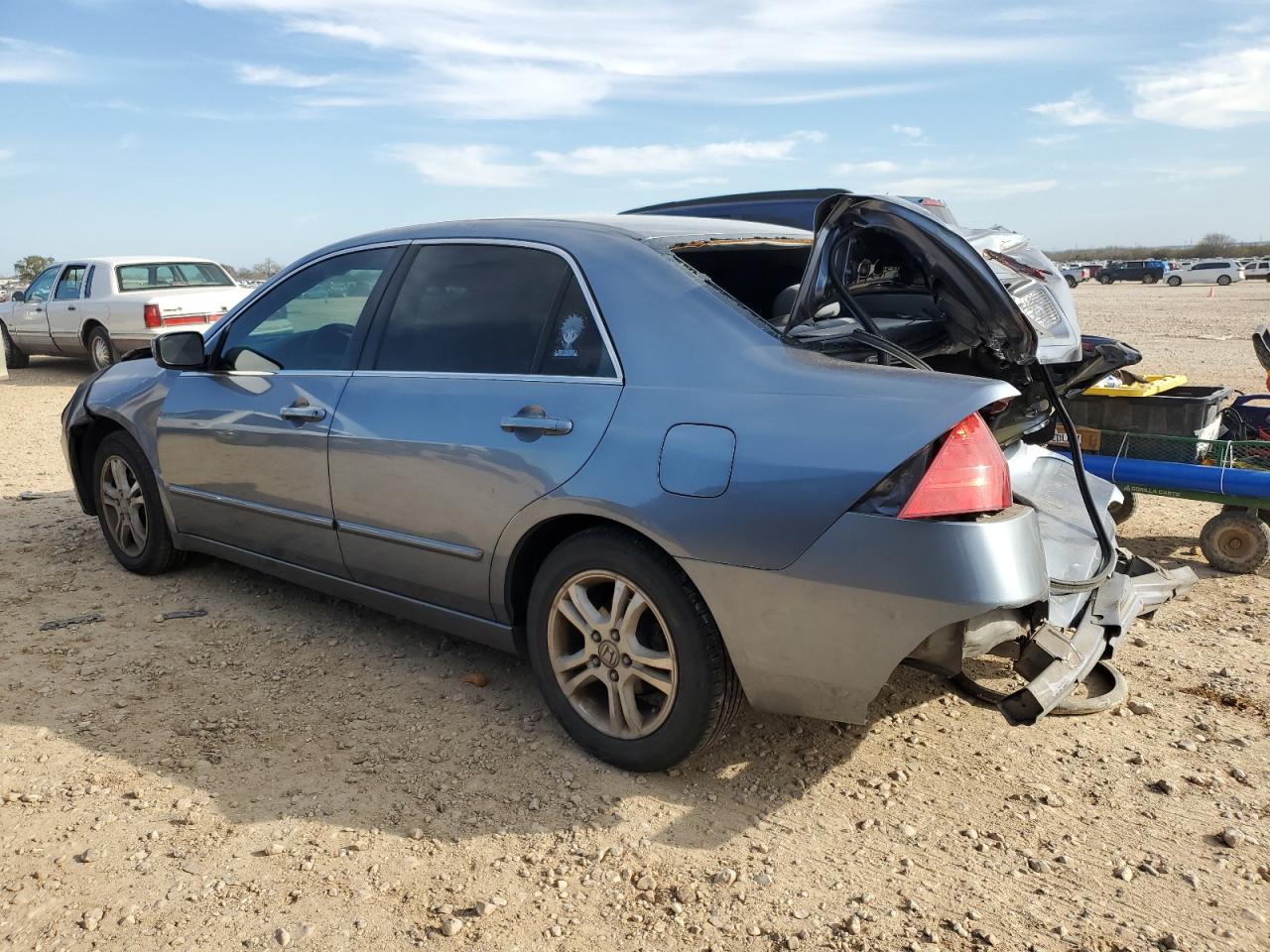2007 Honda Accord VIN 1HGCM56347A078111 Copart auction photo, rear end / front end damage thumbnail 2