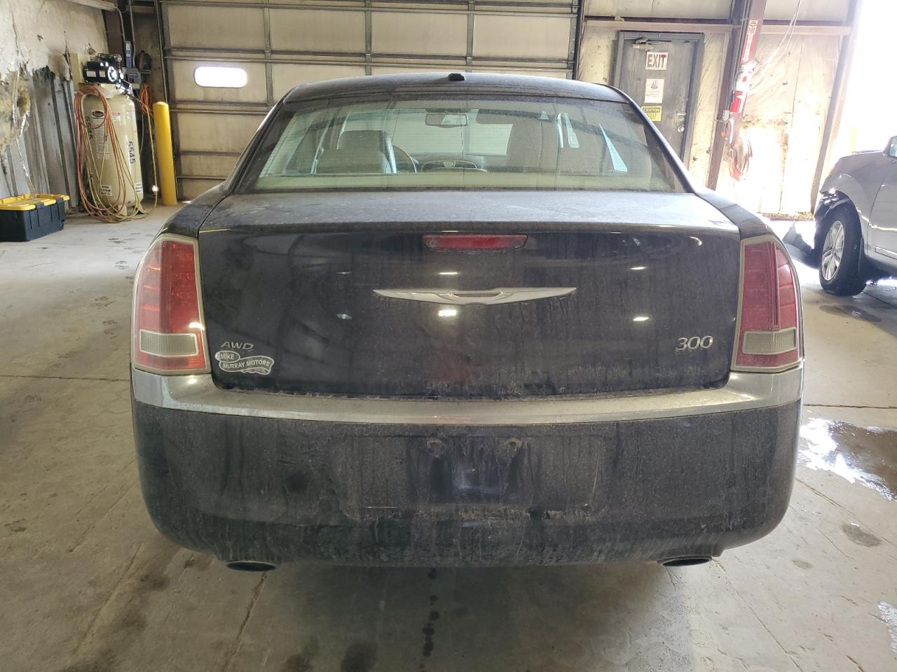 2012 Chrysler 300 VIN 2C3CCAHG8CH184295 Copart auction photo, front end / minor dent/scratches damage thumbnail 6