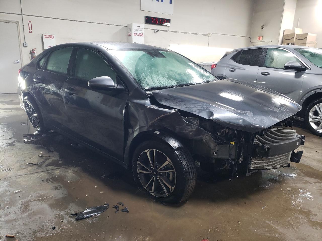 2024 KIA Forte VIN 3KPF24AD7RE768088 Copart auction photo, front end / side damage thumbnail 4