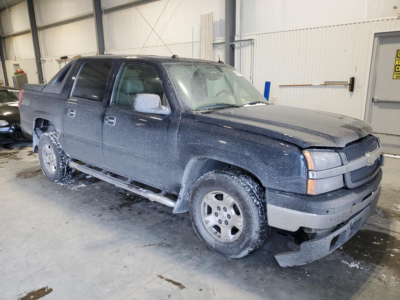 2004 Chevrolet Avalanche VIN 3GNEK12T84G313089 Copart auction photo, front end / rear end damage thumbnail 4