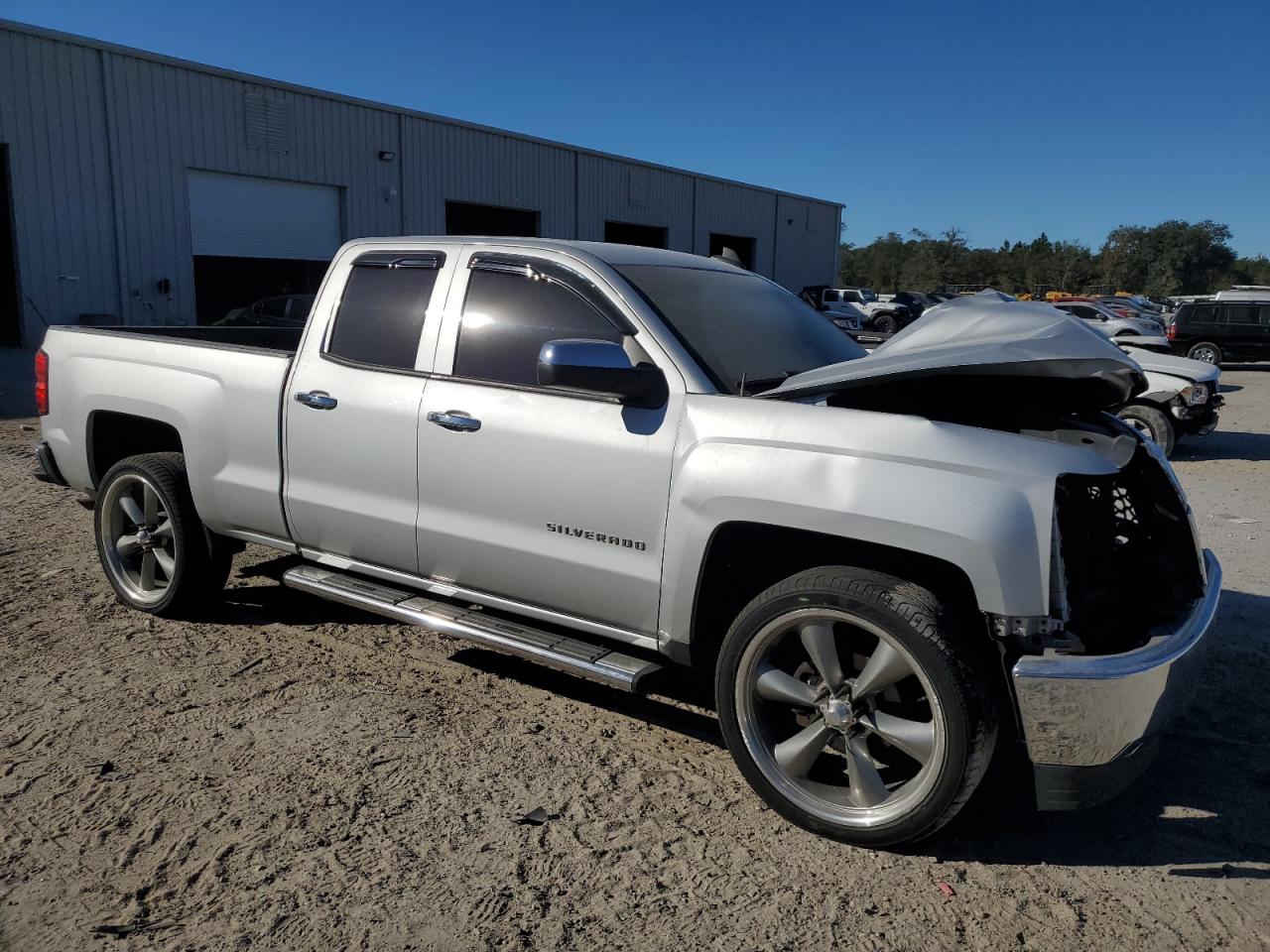 2015 Chevrolet Silverado VIN 1GCRCPEC8FZ419941 Copart auction photo, front end damage thumbnail 4