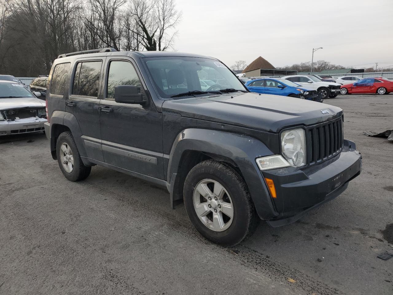 2011 Jeep Liberty (North America) VIN 1J4PN2GK3BW581586 Copart auction photo, front end / side damage thumbnail 4