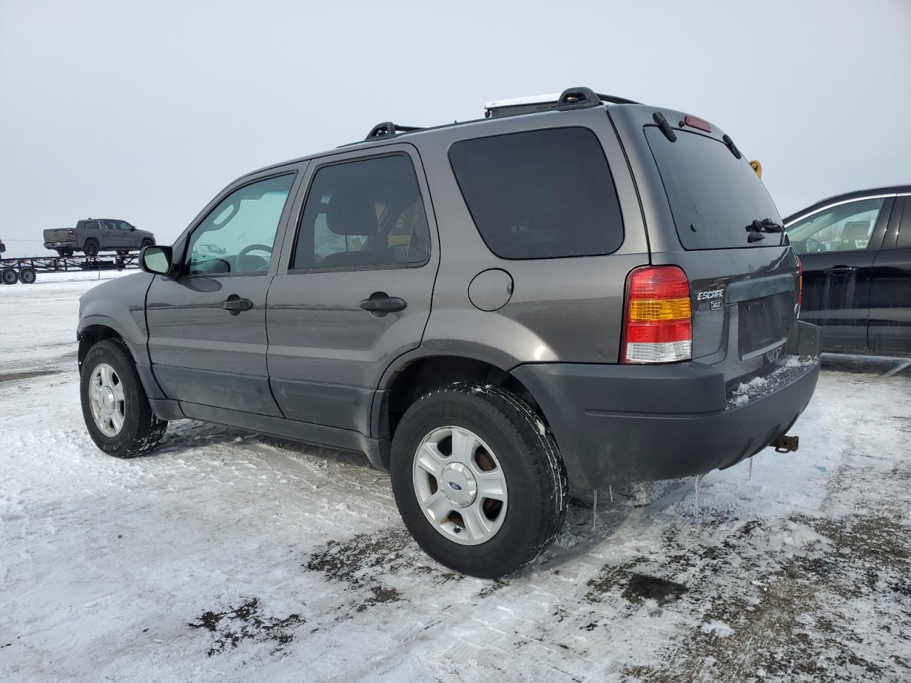 2003 Ford Escape VIN 1FMYU93183KA68356 Copart auction photo, front end damage thumbnail 2