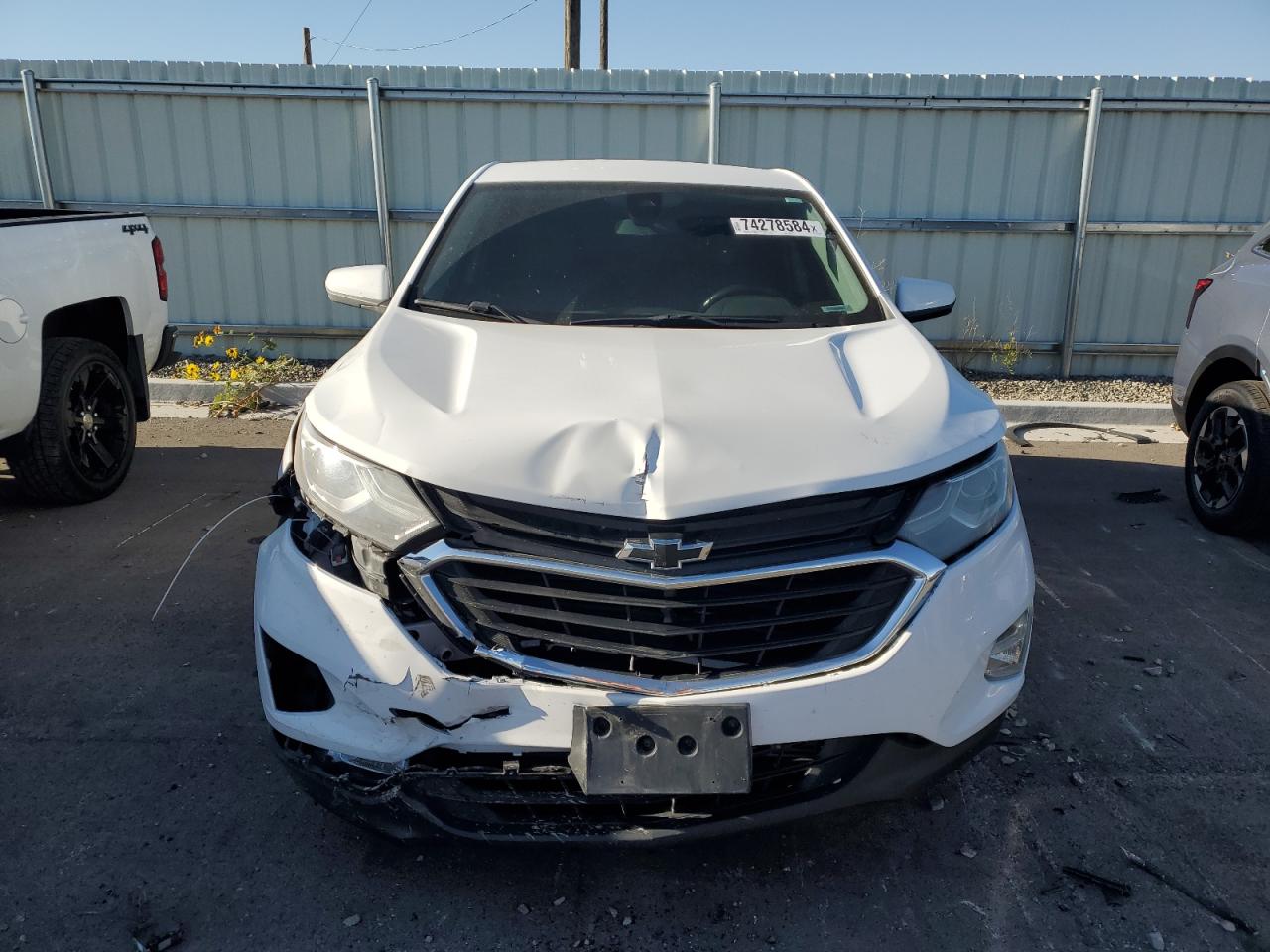 2020 Chevrolet Equinox VIN 3GNAXUEV2LS647905 Copart auction photo, front end damage thumbnail 5