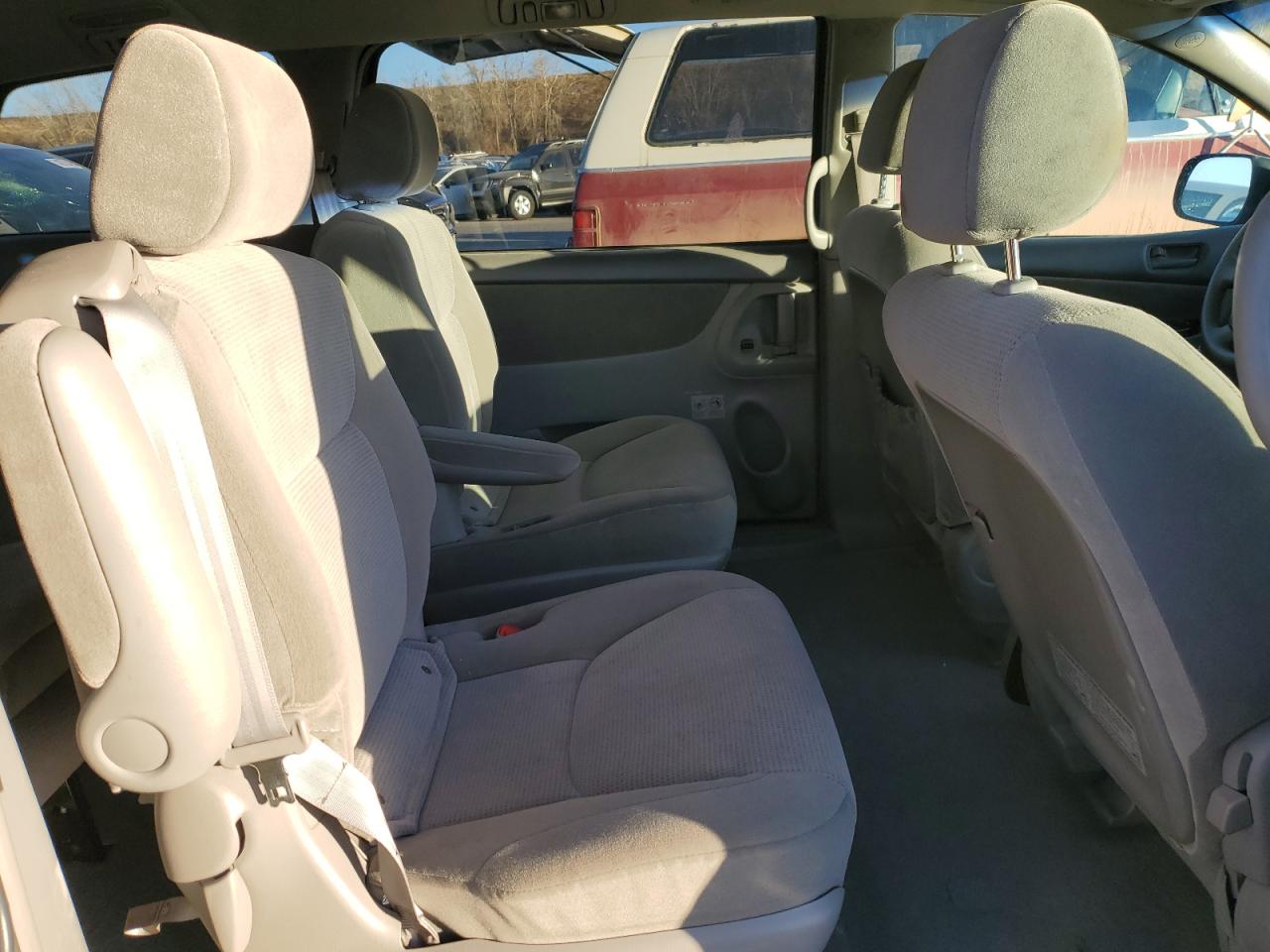 2004 Toyota Sienna VIN 5TDZA23C64S207937 Copart auction photo, front end damage thumbnail 11