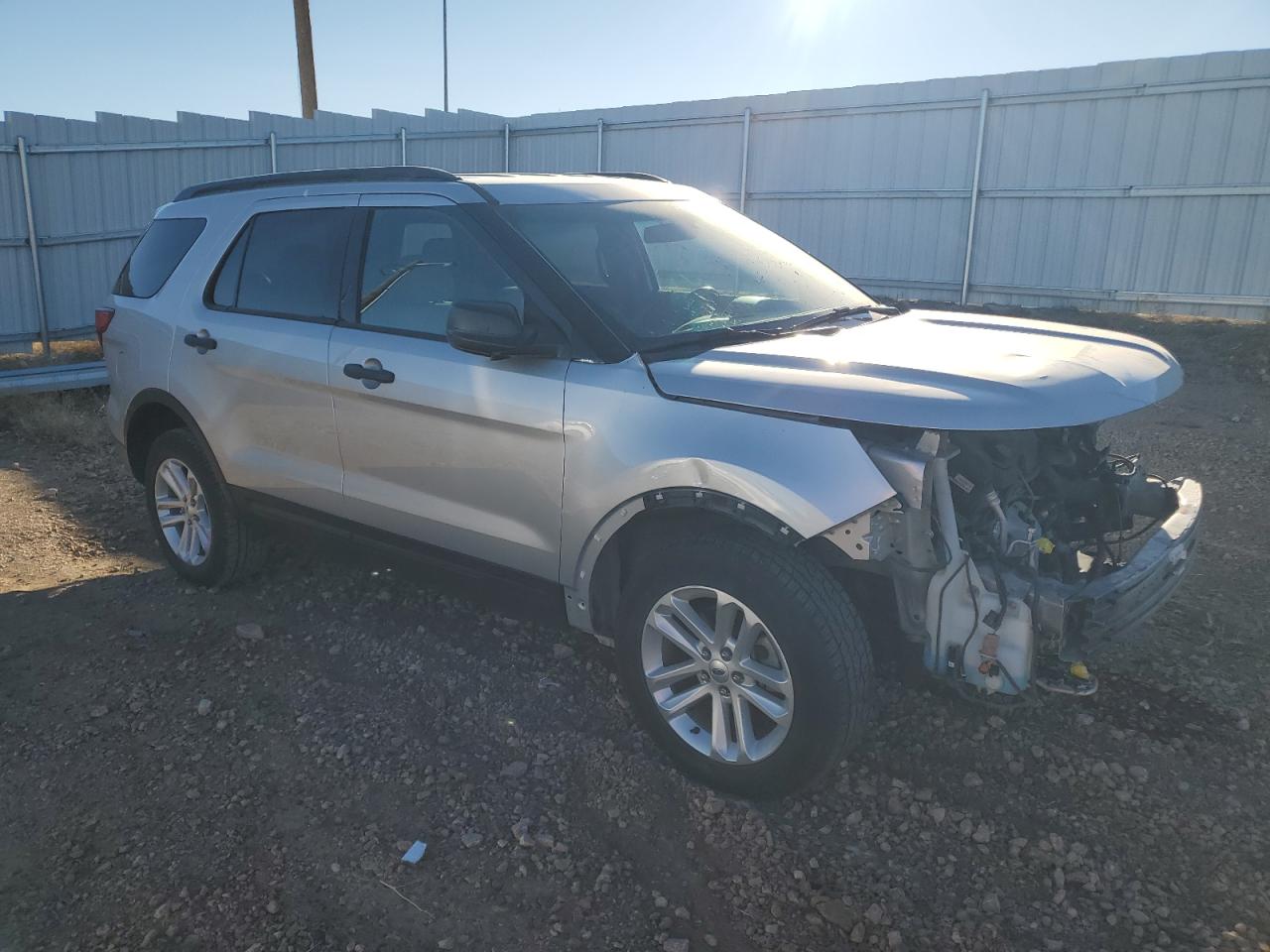 2016 Ford Explorer VIN 1FM5K8B81GGC51785 Copart auction photo, front end / side damage thumbnail 4