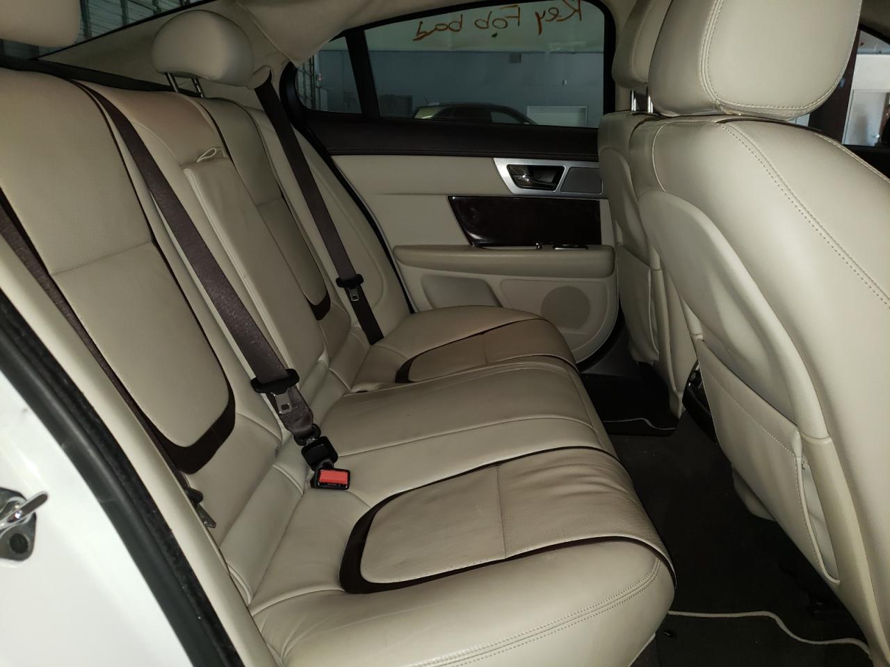 2013 Jaguar XF VIN SAJWA0E72D8S91025 Copart auction photo, front end / minor dent/scratches damage thumbnail 6