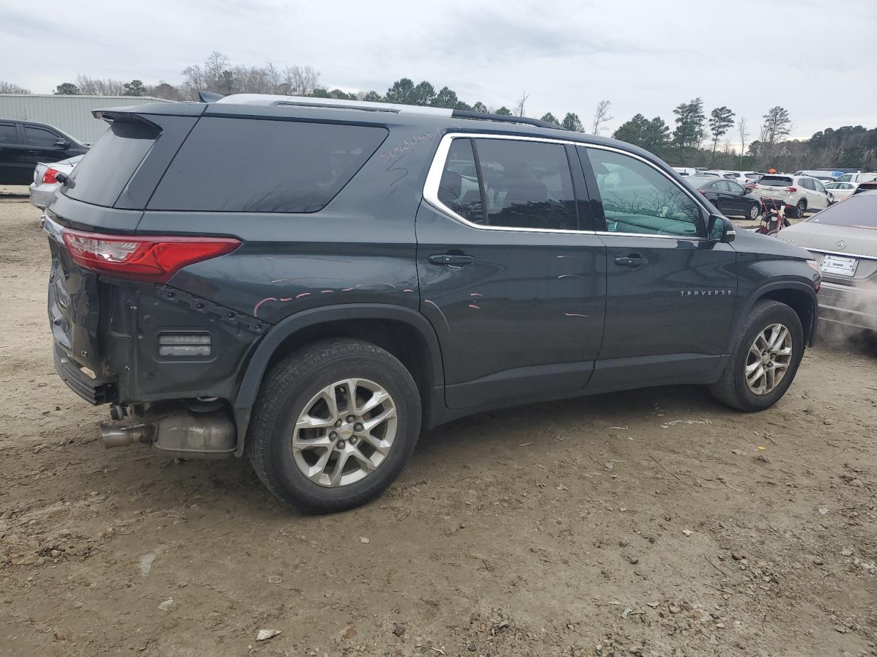 2018 Chevrolet Traverse VIN 1GNERGKW0JJ127680 Copart auction photo, front end damage thumbnail 3