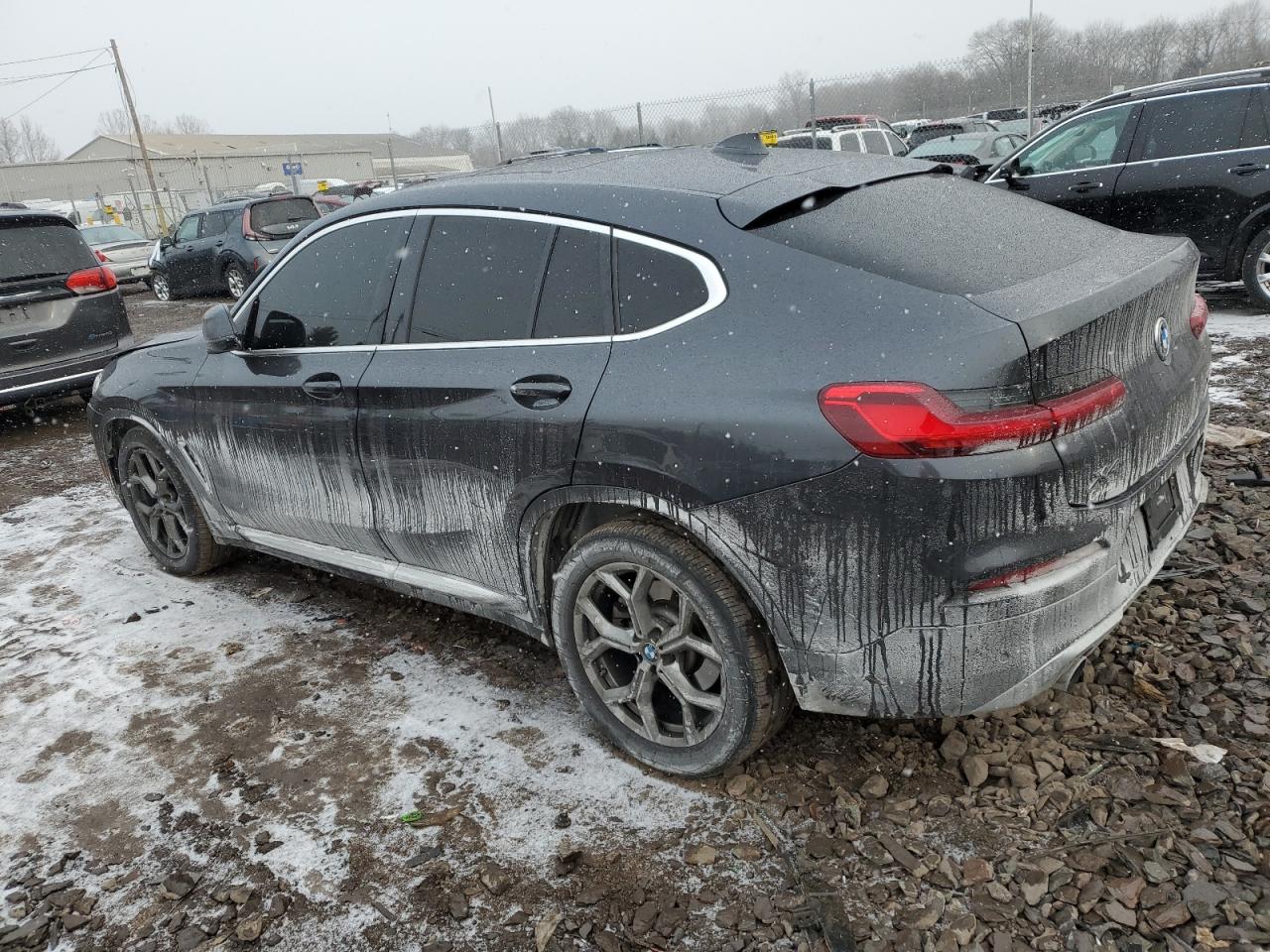 2021 BMW X4 VIN 5UX2V1C09M9E03649 Copart auction photo, front end / side damage thumbnail 2