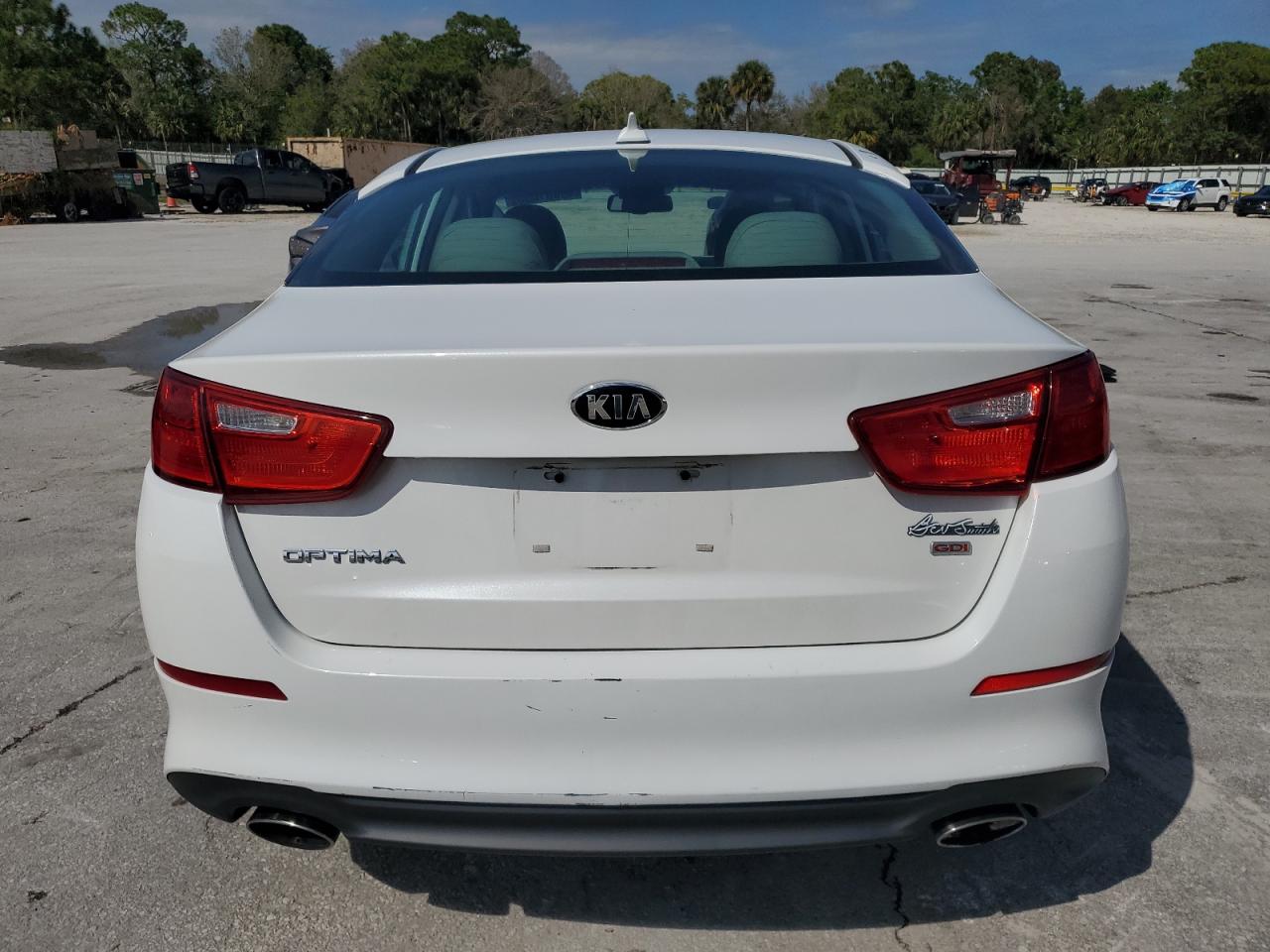 2015 KIA Optima VIN 5XXGM4A70FG494163 Copart auction photo, front end / minor dent/scratches damage thumbnail 6