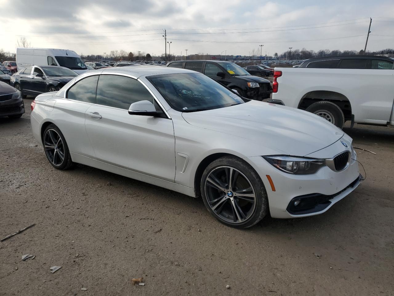 2019 BMW 4er VIN WBA4Z3C55KEC58326 Copart auction photo, all over / minor dent/scratches damage thumbnail 4