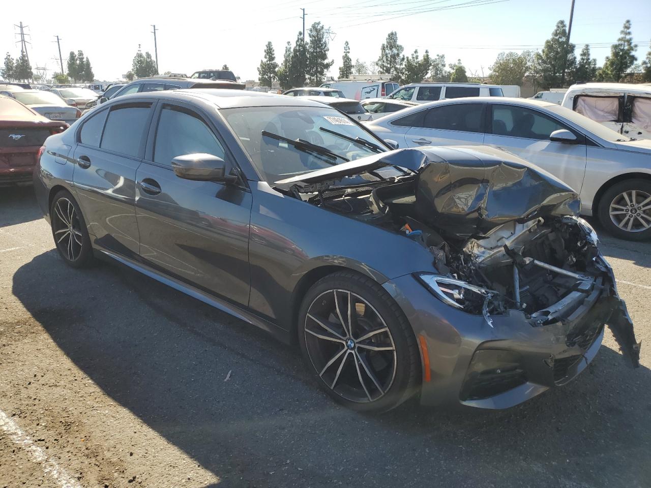 2019 BMW 3er VIN WBA5R1C56KAJ99123 Copart auction photo, front end damage thumbnail 4