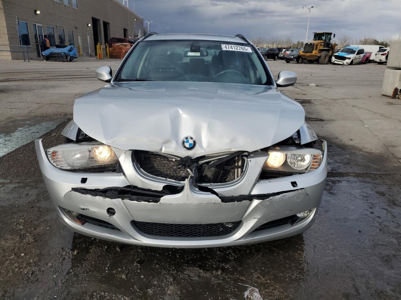 2012 BMW 3er VIN WBAUU3C55CA543662 Copart auction photo, front end damage thumbnail 5
