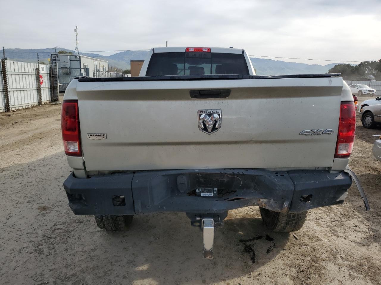 2010 Dodge RAM VIN 3D73Y3CL1AG149016 Copart auction photo, rear end damage thumbnail 6