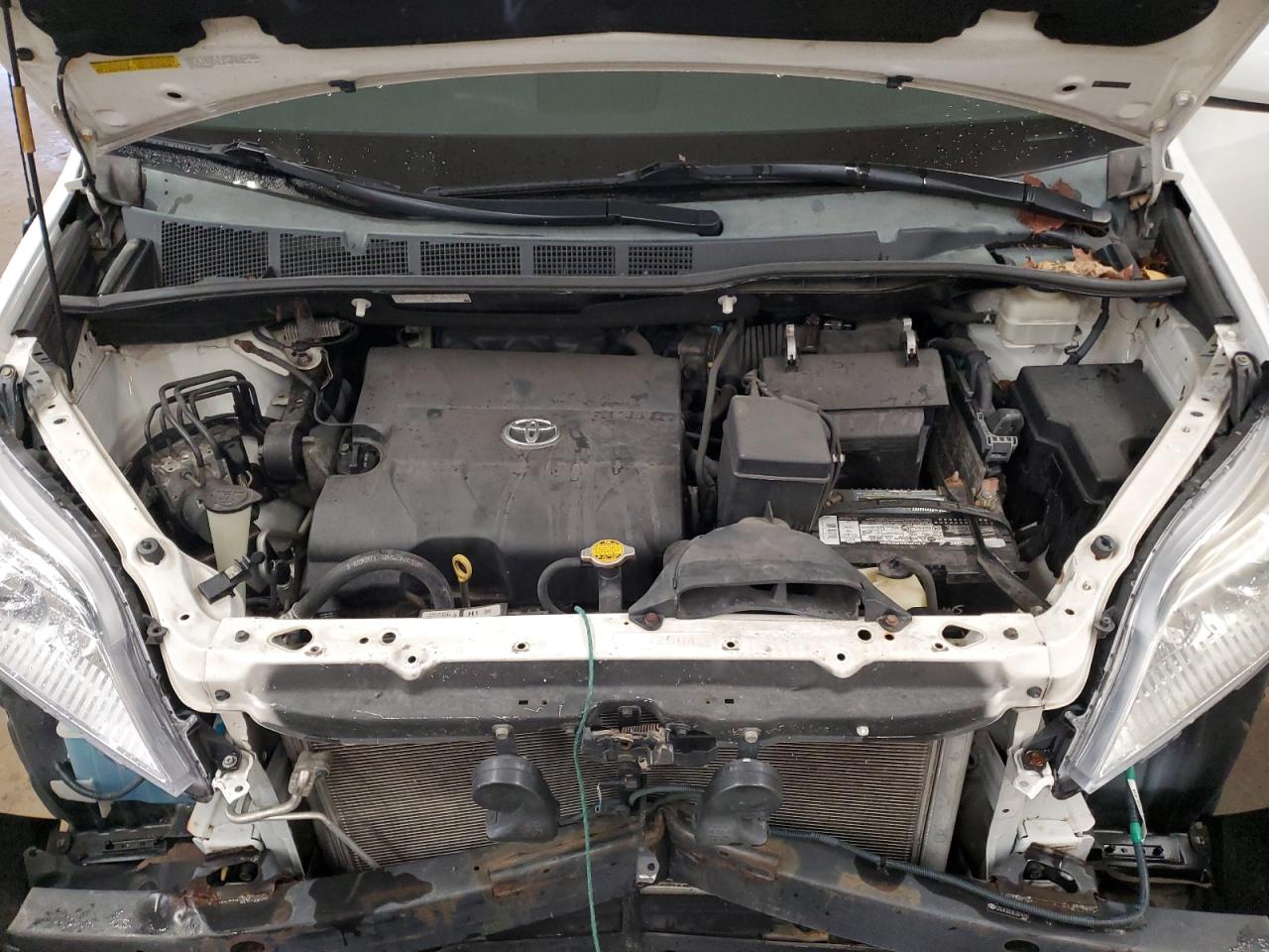2014 Toyota Sienna VIN 5TDJK3DC9ES074297 Copart auction photo, rear end / front end damage thumbnail 12