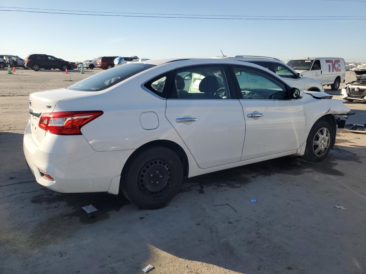 2017 Nissan Sentra VIN 3N1AB7AP6HL636619 Copart auction photo, front end damage thumbnail 3