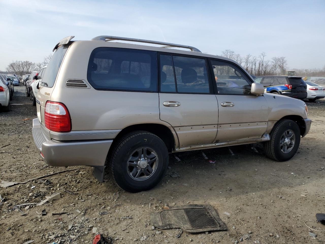 2002 Lexus LX VIN JTJHT00W323520240 Copart auction photo, minor dent/scratches damage thumbnail 3