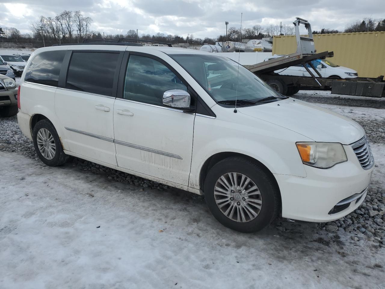 2011 Chrysler Town & Country VIN 2A4RR8DG0BR799865 Copart auction photo, rear end damage thumbnail 4