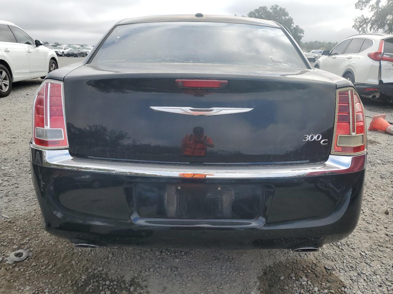 2012 Chrysler 300 VIN 2C3CCAET8CH308440 Copart auction photo, side / front end damage thumbnail 6