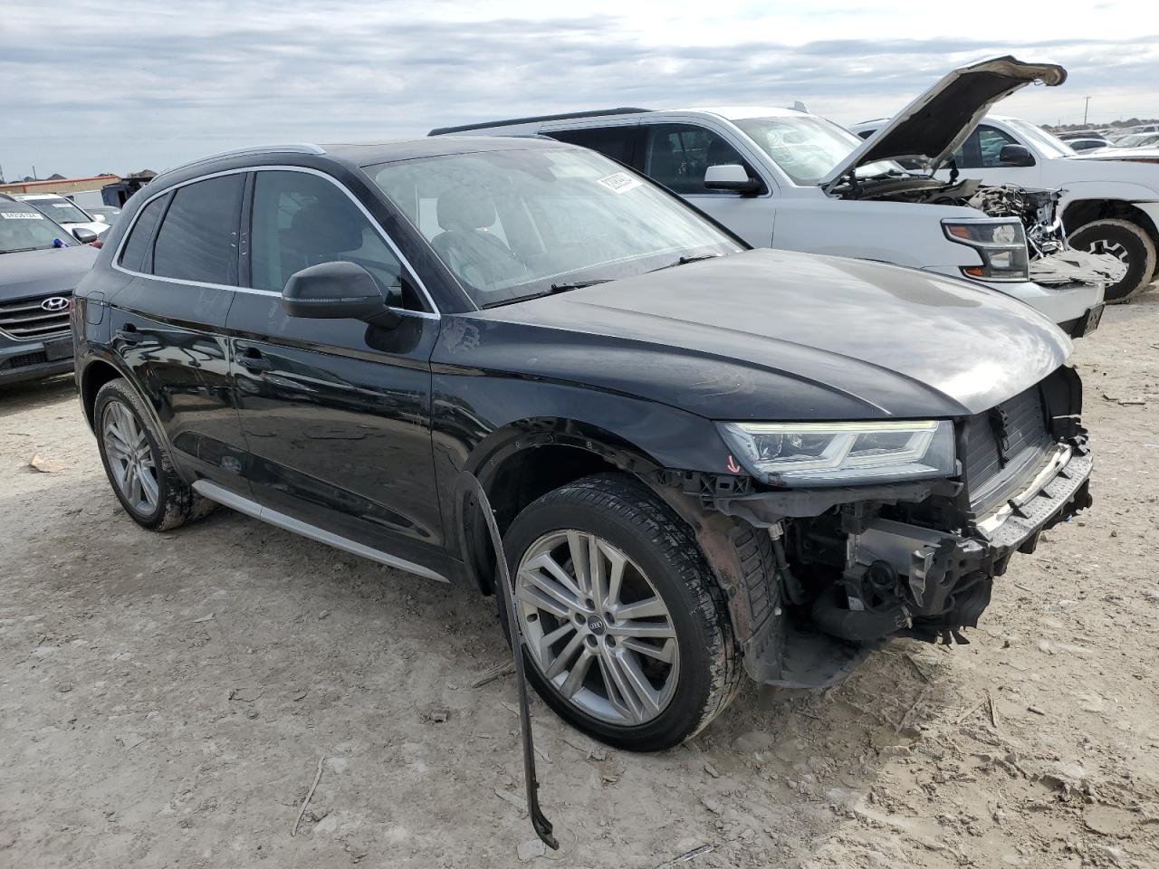 2018 Audi Q5 VIN WA1BNAFY0J2000917 Copart auction photo, front end / side damage thumbnail 4