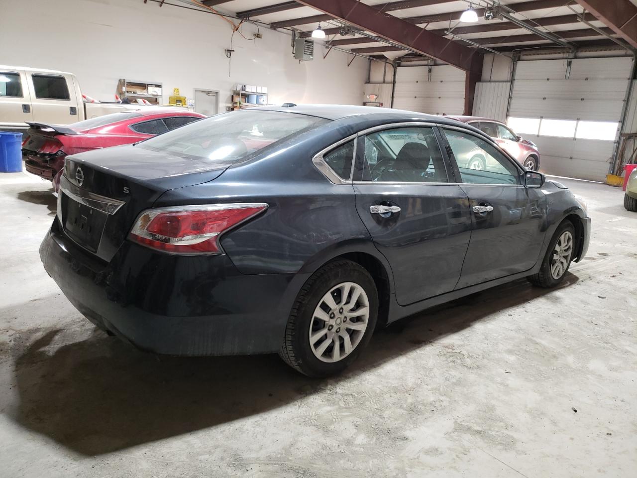 2015 Nissan Altima VIN 1N4AL3AP1FN887960 Copart auction photo, front end / rear end damage thumbnail 3