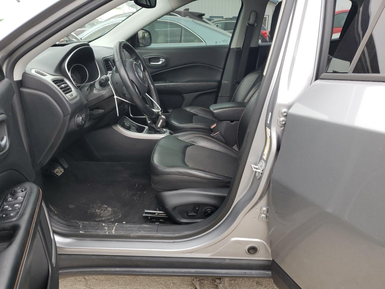 2018 Jeep Compass VIN 3C4NJDBB7JT331929 Copart auction photo, front end damage thumbnail 7