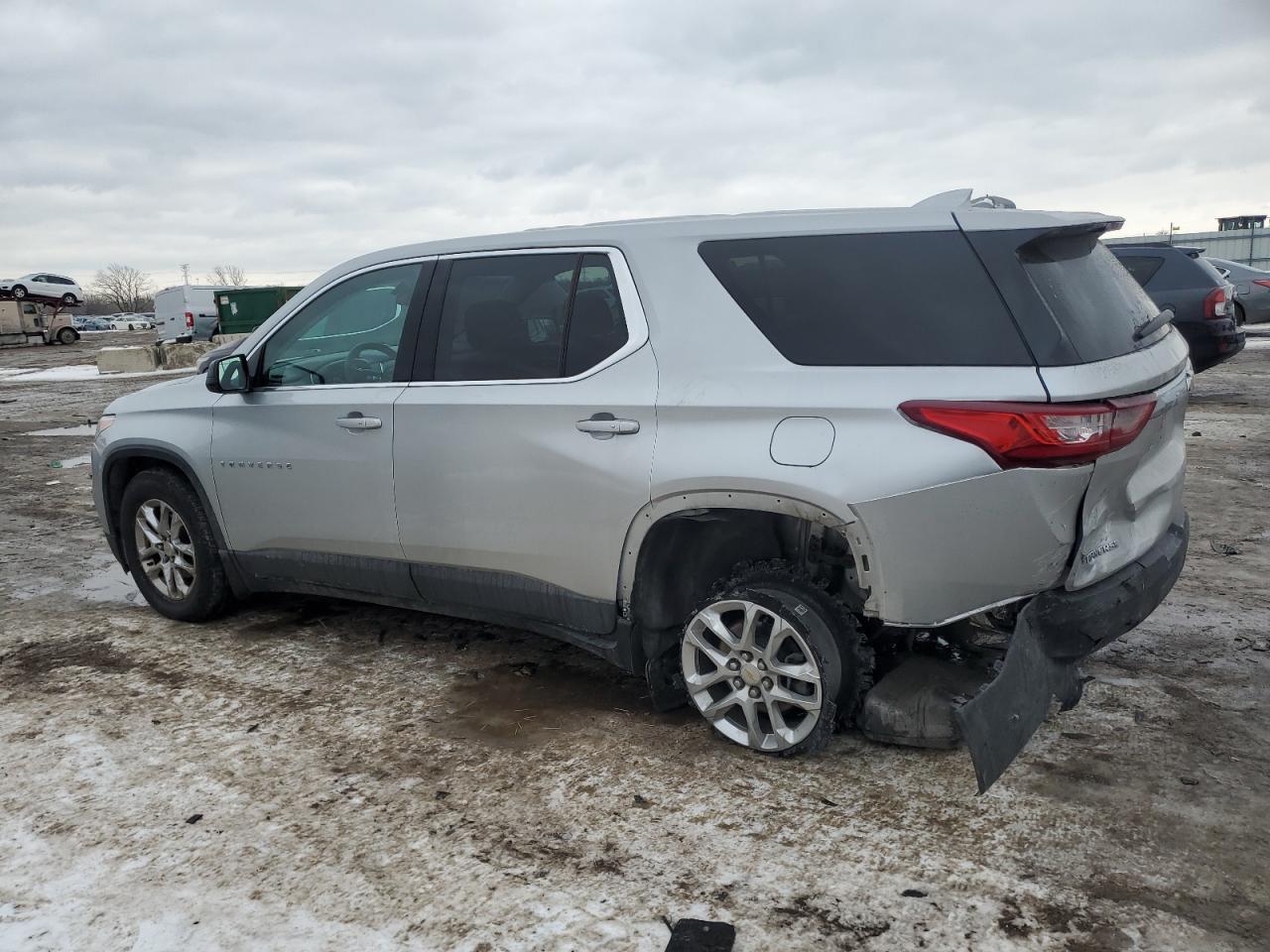2018 Chevrolet Traverse VIN 1GNERFKW0JJ110145 Copart auction photo, rear end damage thumbnail 2