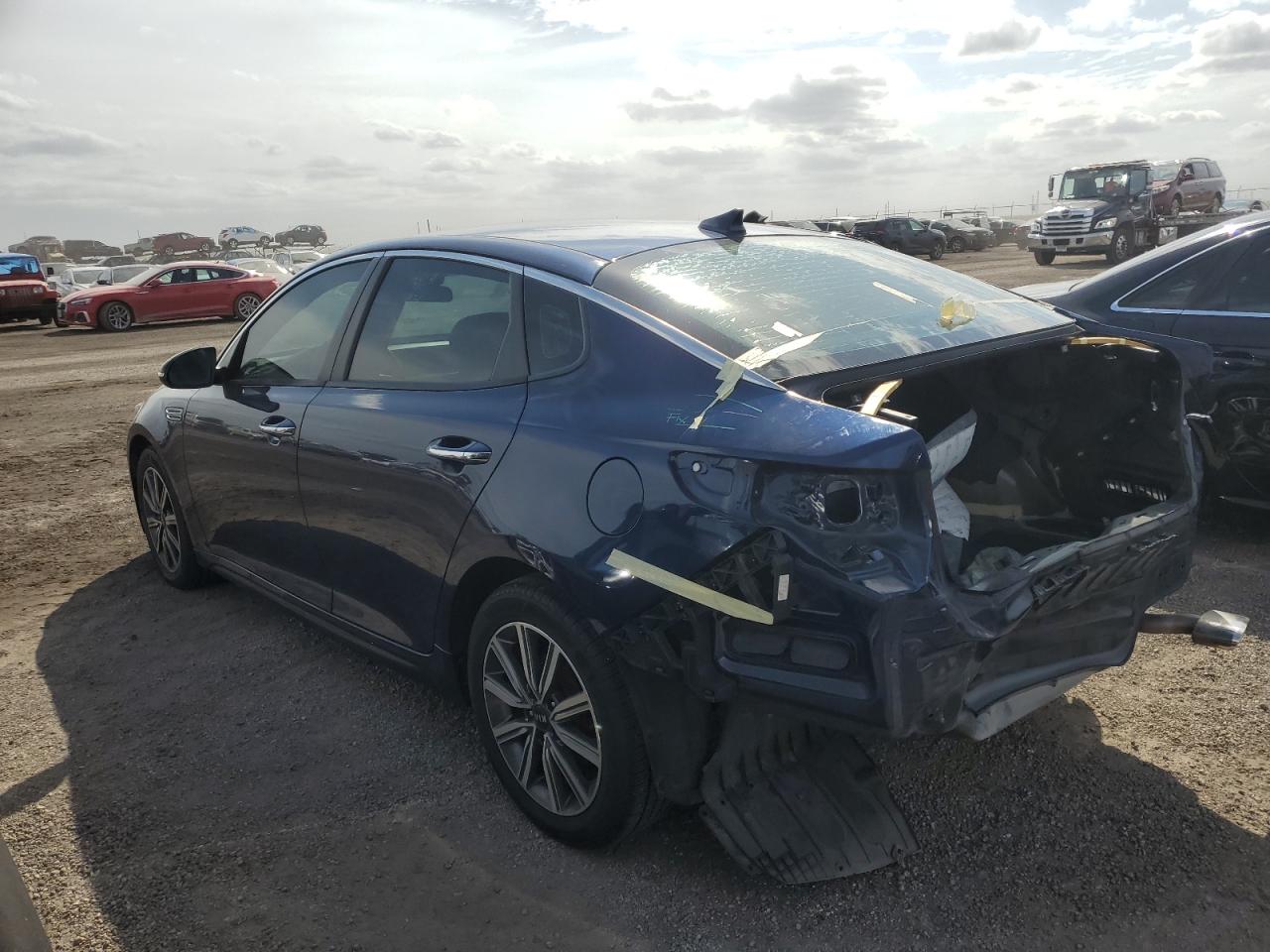 2019 KIA Optima VIN 5XXGT4L33KG357094 Copart auction photo, rear end / minor dent/scratches damage thumbnail 2