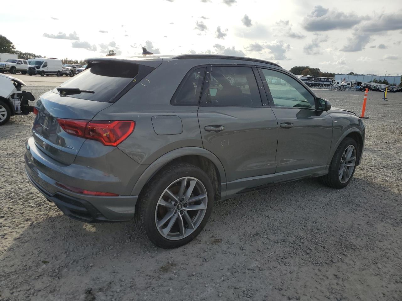 2022 Audi Q3 VIN WA1EECF30N1033957 Copart auction photo, all over damage thumbnail 3