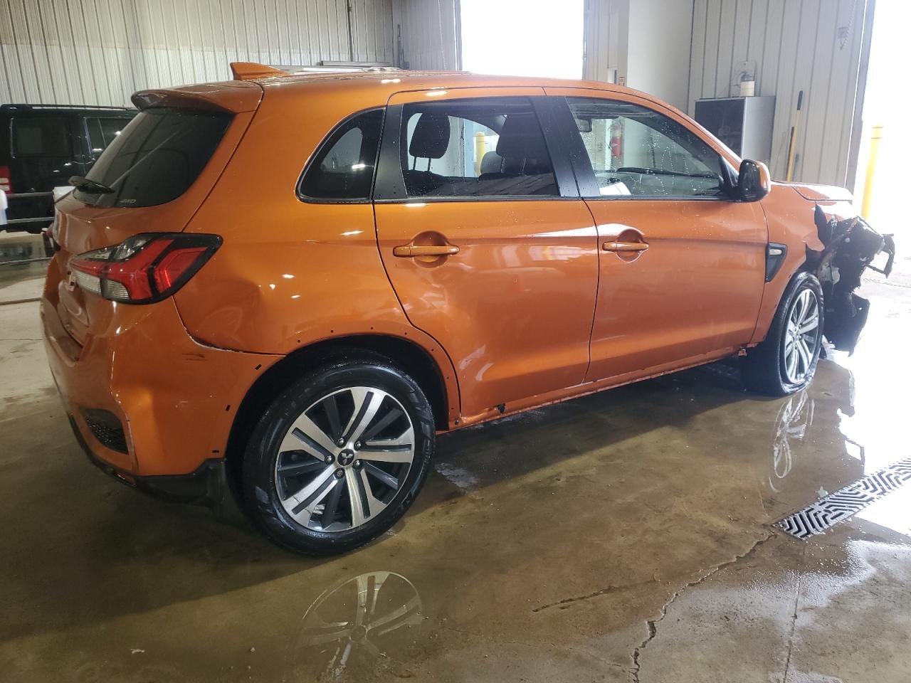 2024 Mitsubishi Outlander VIN JA4ARUAU7RU005909 Copart auction photo, front end / side damage thumbnail 3