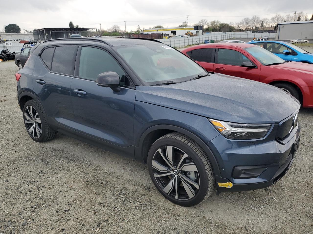 2022 Volvo XC40 VIN YV4ED3UB1N2760454 Copart auction photo, side damage thumbnail 4