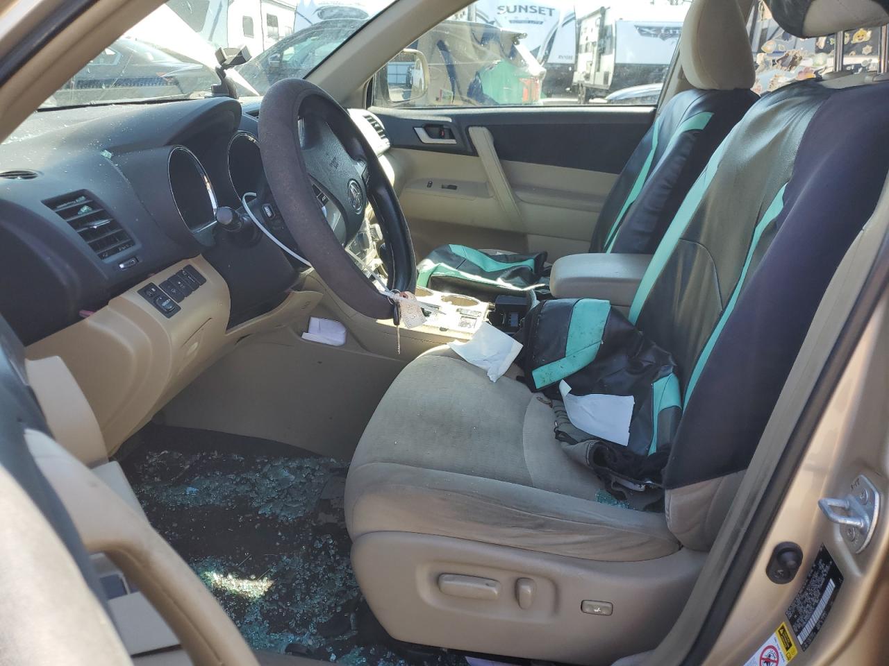 2013 Toyota Highlander VIN 5TDBK3EH2DS255514 Copart auction photo, side damage thumbnail 7