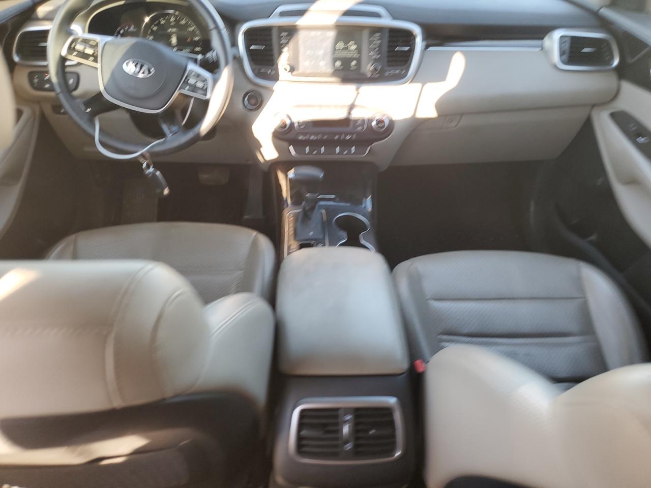 2020 KIA Sorento VIN 5XYPHDA50LG679601 Copart auction photo, front end damage thumbnail 8