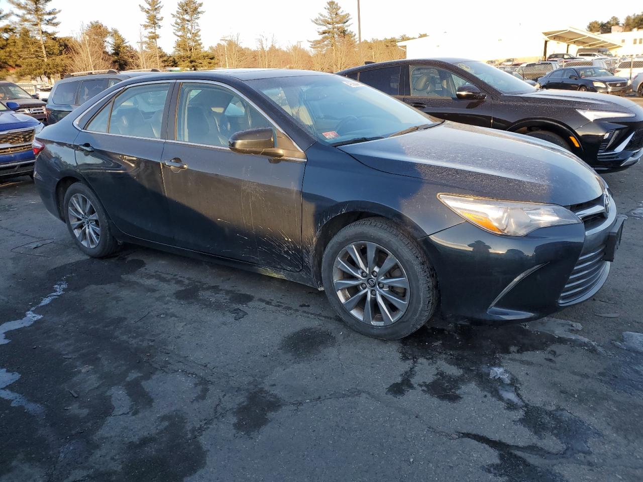 2016 Toyota Camry VIN 4T1BF1FK5GU606043 Copart auction photo, front end / minor dent/scratches damage thumbnail 4