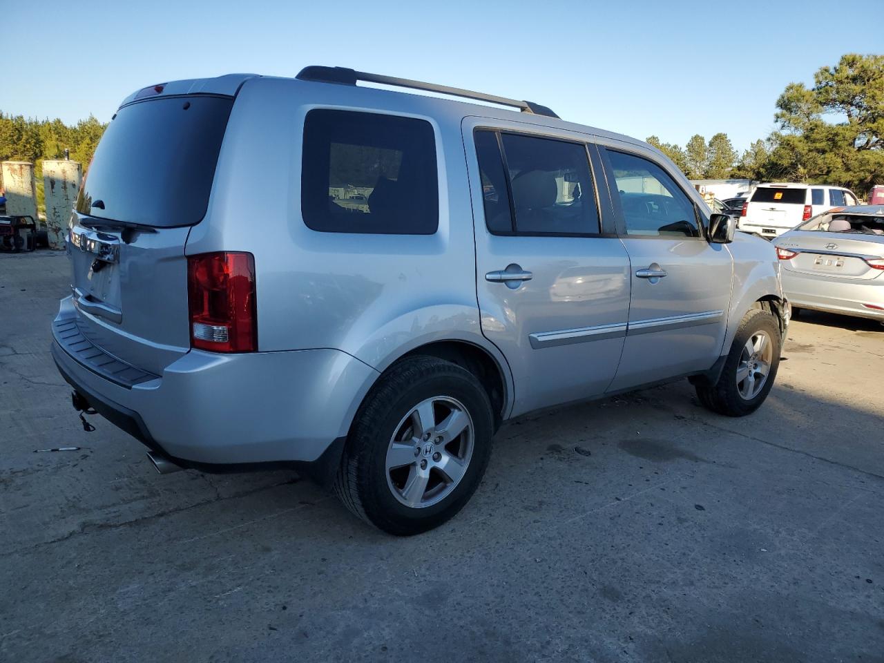 2011 Honda Pilot VIN 5FNYF3H44BB056554 Copart auction photo, front end damage thumbnail 3