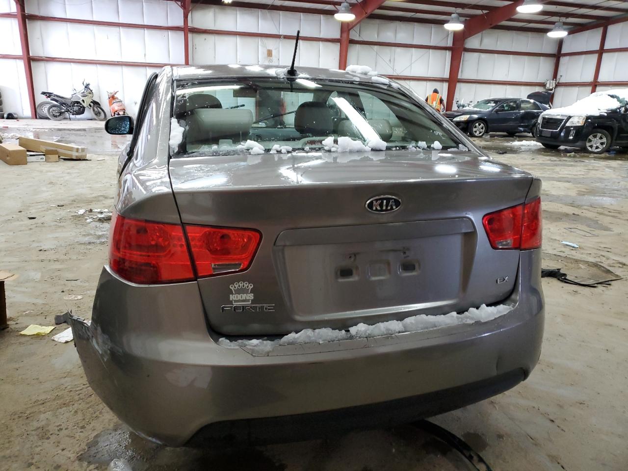 2011 KIA Forte VIN KNAFU4A25B5453765 Copart auction photo, side / undercarriage damage thumbnail 6