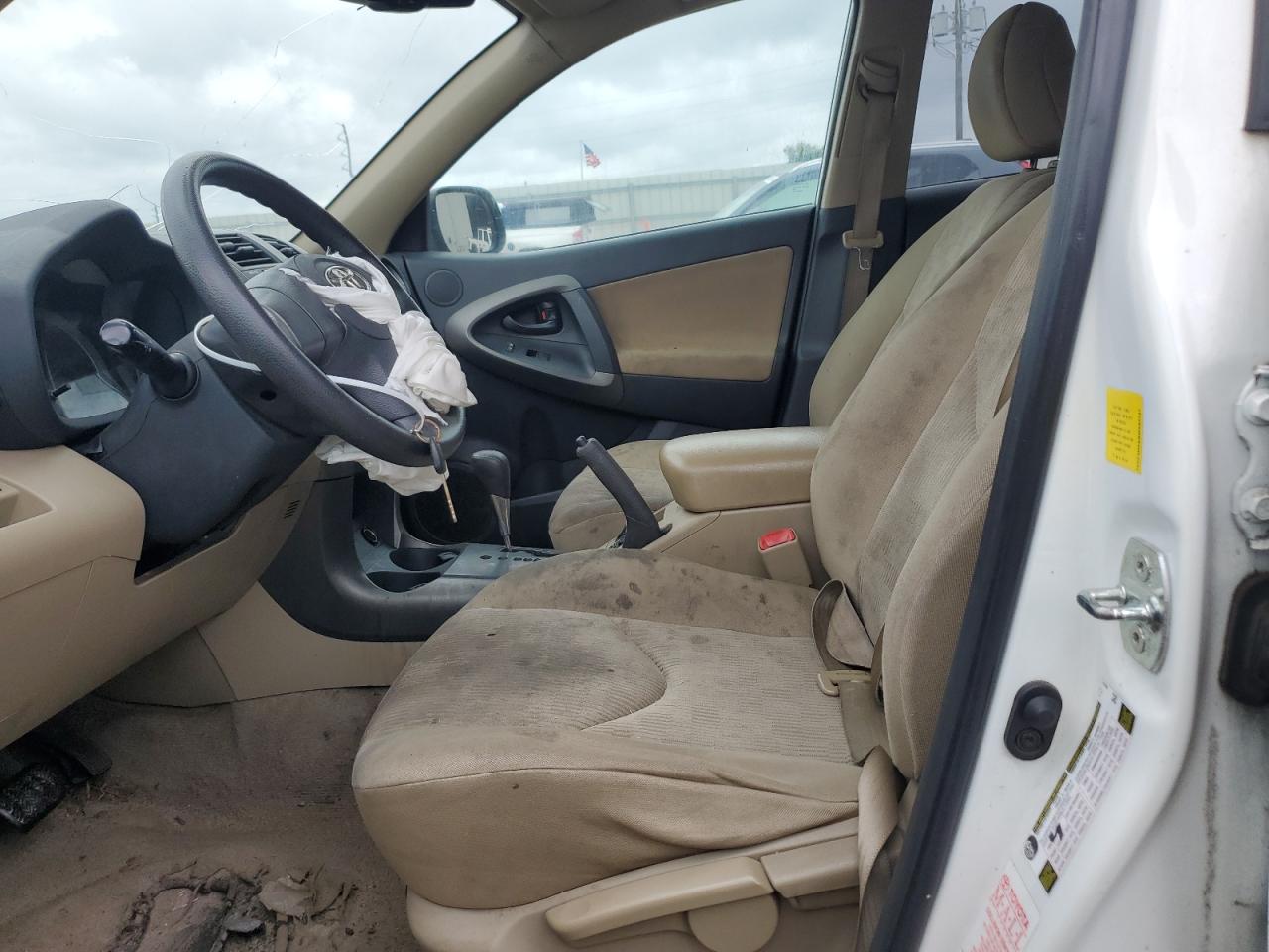 2011 Toyota RAV 4 VIN 2T3KF4DV6BW062747 Copart auction photo, front end damage thumbnail 7