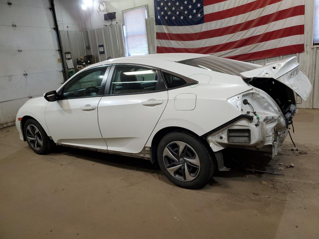 2020 Honda Civic VIN 2HGFC2F62LH547622 Copart auction photo, rear end / side damage thumbnail 2