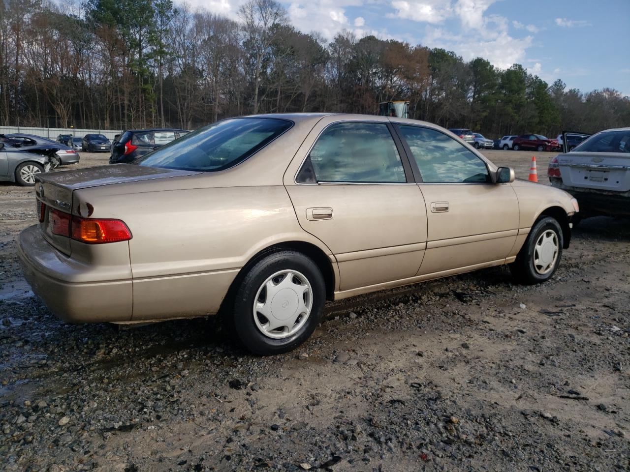 2000 Toyota Camry VIN 4T1BG22K6YU693333 Copart auction photo, front end damage thumbnail 3