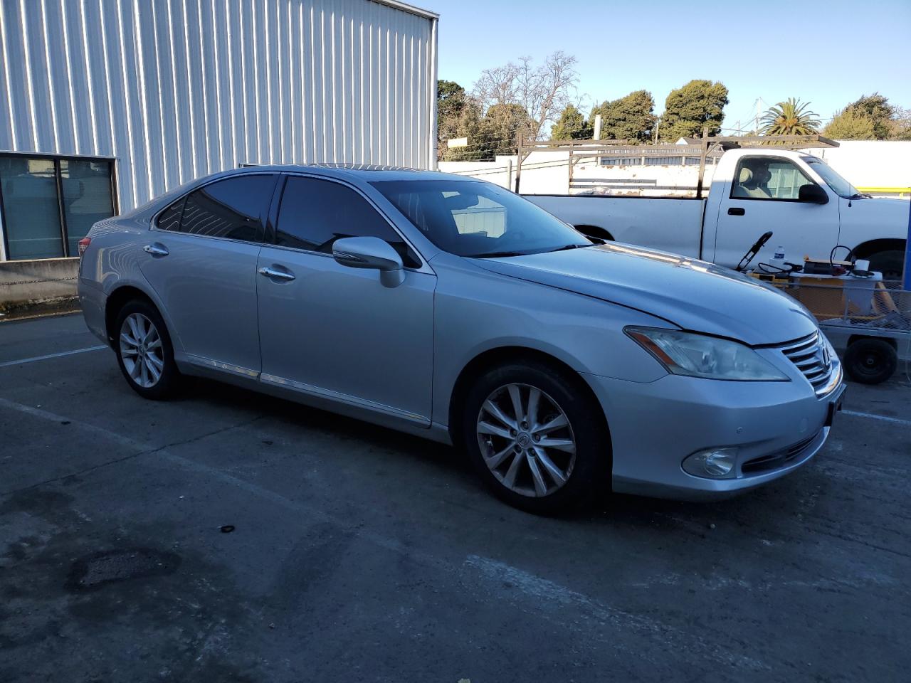 2010 Lexus ES VIN JTHBK1EG8A2365383 Copart auction photo, mechanical / minor dent/scratches damage thumbnail 4
