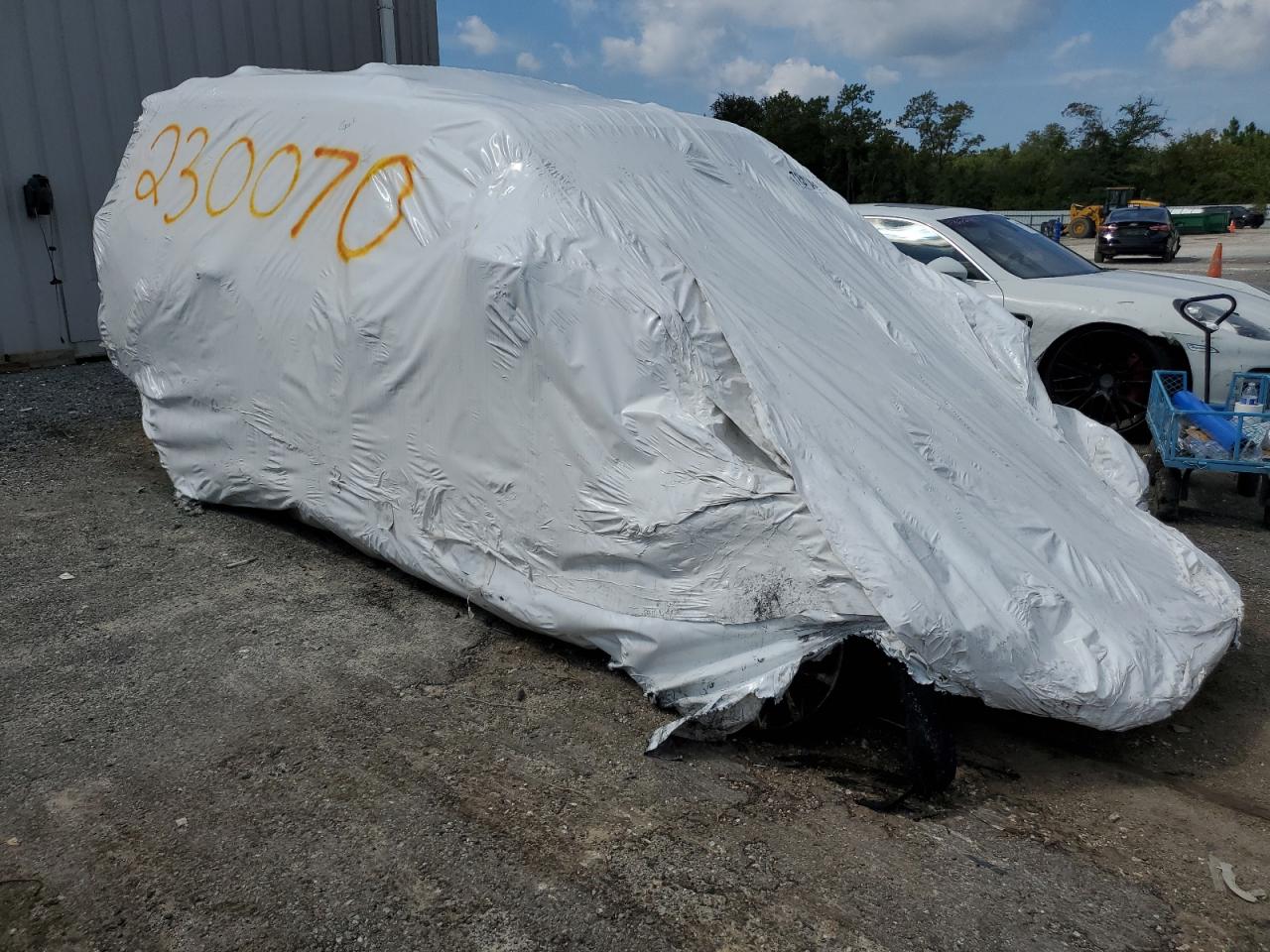 2021 Ford Expedition VIN 1FMJU1HTXMEA28454 Copart auction photo, burn damage thumbnail 4