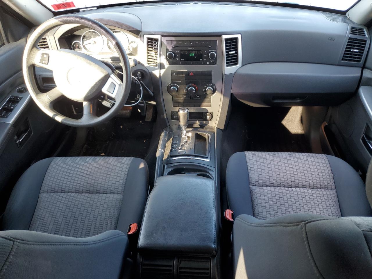 2010 Jeep Grand Cherokee VIN 1J4PR4GK3AC138225 Copart auction photo, front end / minor dent/scratches damage thumbnail 8